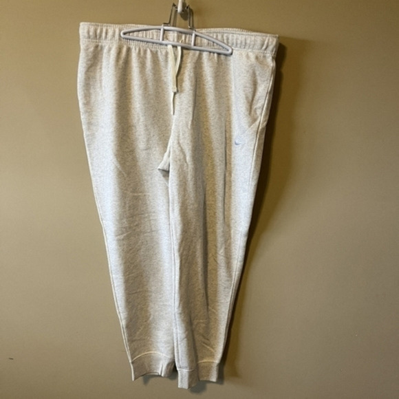 Women's Nike Sweatpants - Picture 1 of 3